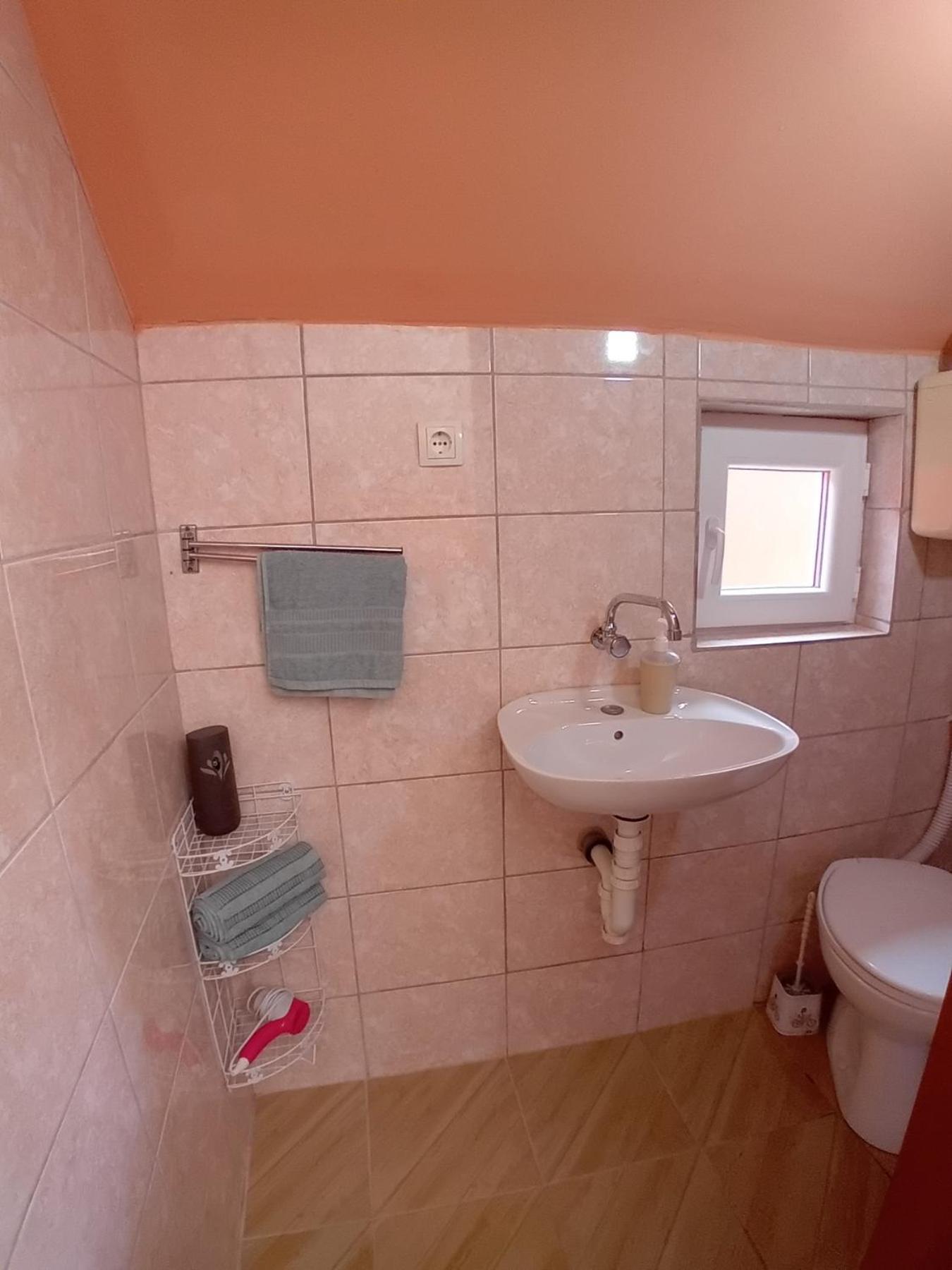 Red Apartman 2 Trebinje Ngoại thất bức ảnh