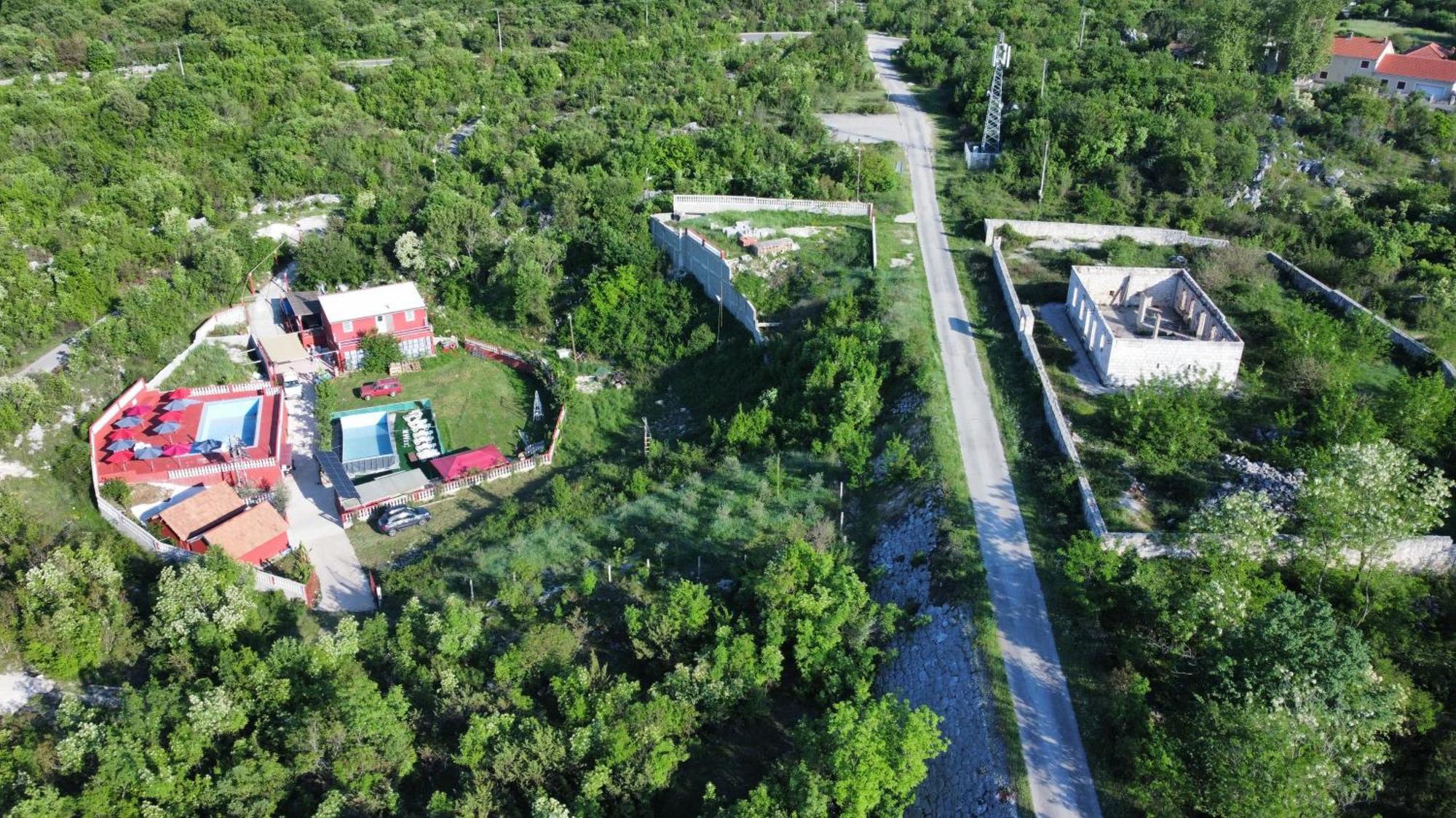 Red Apartman 2 Trebinje Ngoại thất bức ảnh